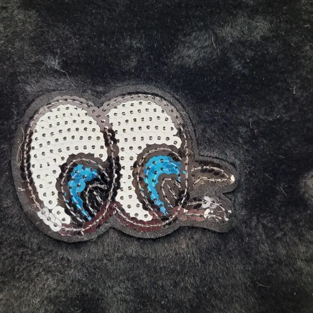 ‎Black Fuzzy Cosmetic Bag